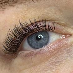 Beauty by Dina – Permanente bryn – Eyelash。